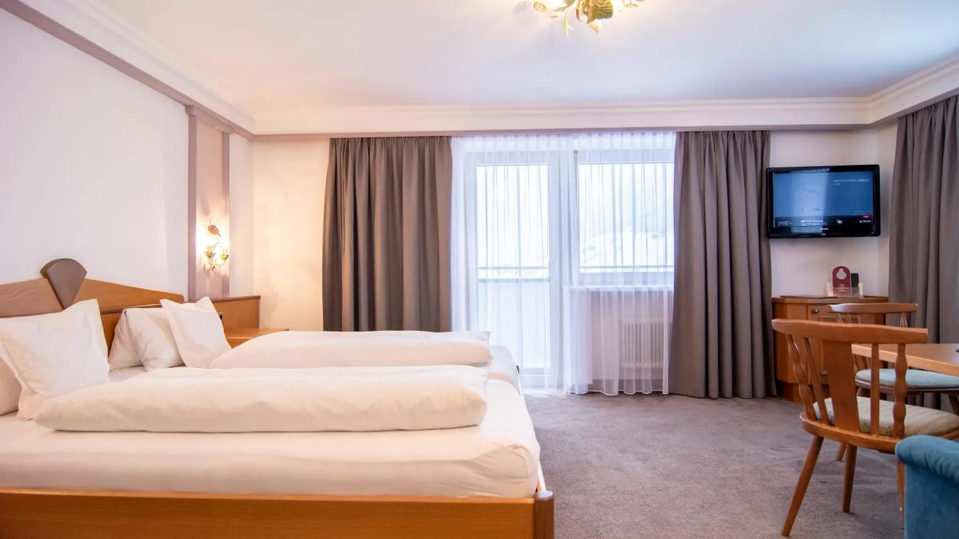 Hotel Garni Helvetia Ischgl